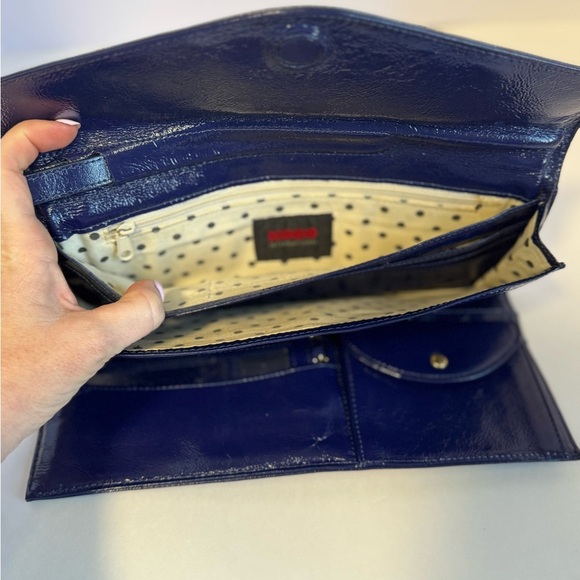 Hobo International navy patent leather envelope clutch - Picture 5 of 14